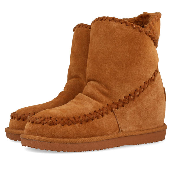 Botines marrones de estilo australiano con cuña interna para mujer