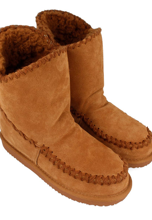 Botines marrones de estilo australiano con cuña interna para mujer