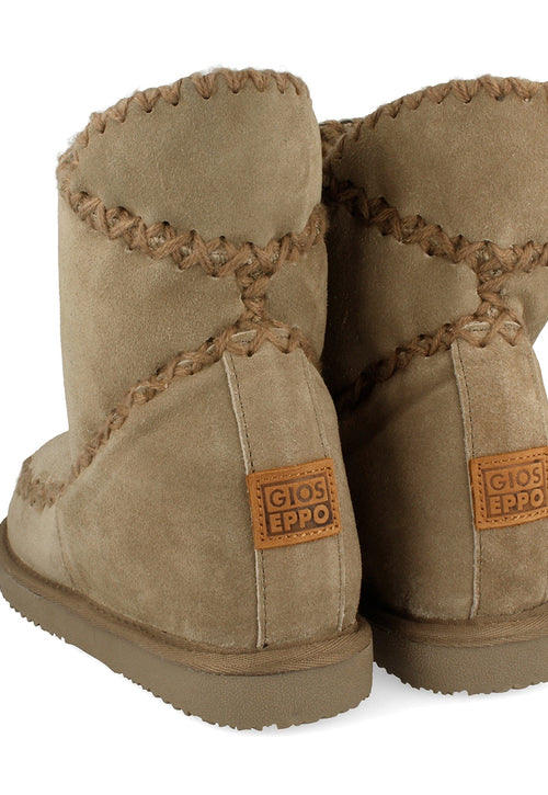 Botines taupe de estilo australiano con cuña interna para mujer  42114