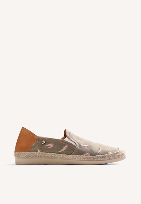 KHAKI ESPADRILLES FISH PATTERN