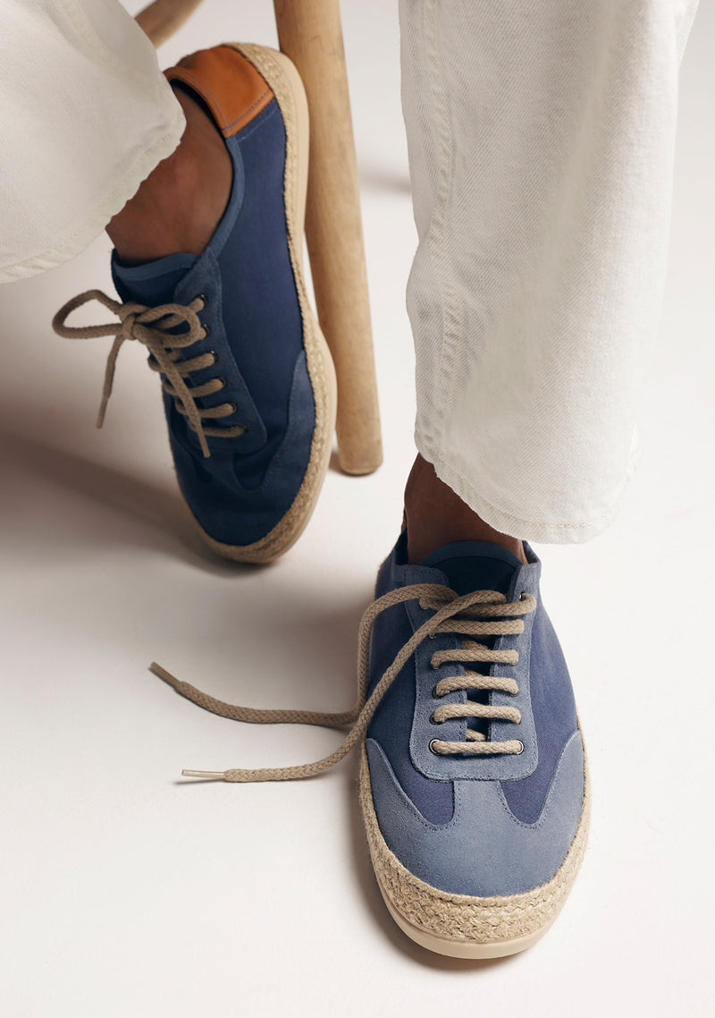BLUE LEATHER SNEAKERS