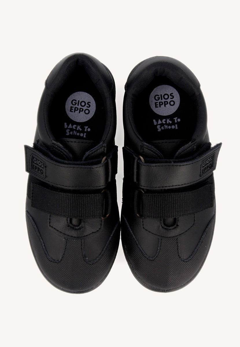 ZAPATOS COLEGIALES DE PIEL EN NEGRO SALCHA