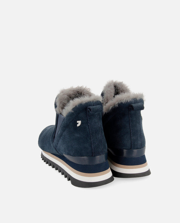 SNEAKERS AZULES ESTILO BOTÍN CON MINI CUÑA PARA MUJER ECKERO