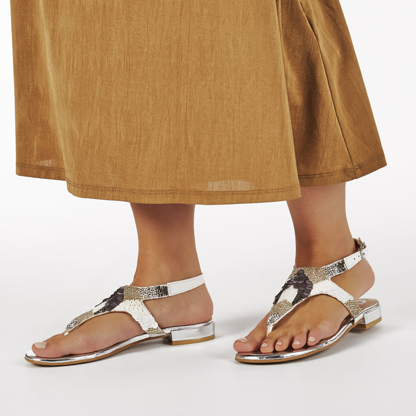 Sandalias blancas con pedrería para mujer NORLINA
