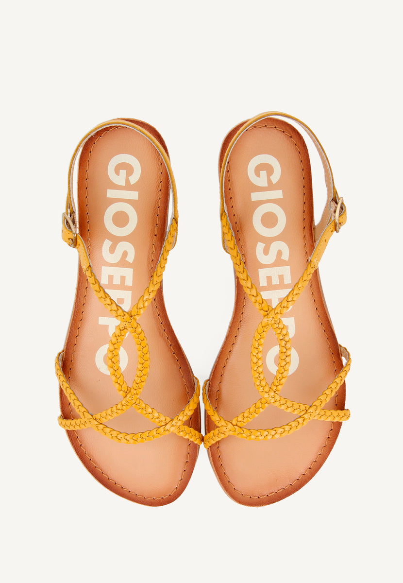 Sandalias estilo esclava de tiras trenzadas mostaza para mujer OSSIAN