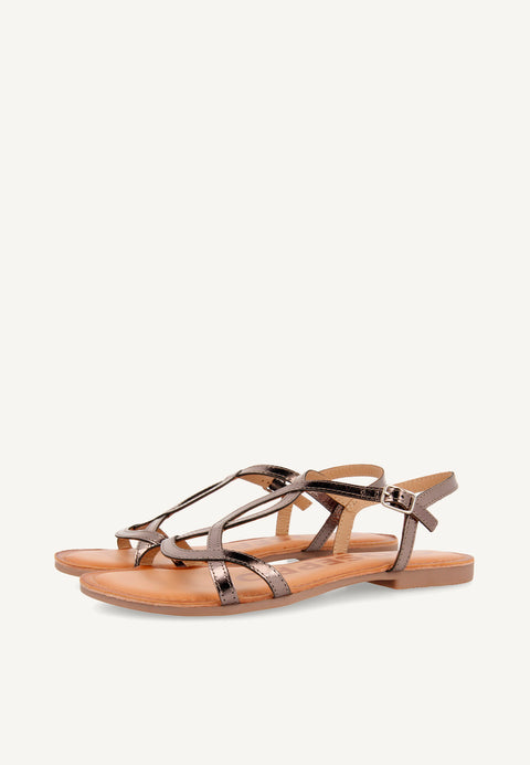 SANDALIAS DE TIRAS FINAS PLOMO PARA MUJER NAVASSA