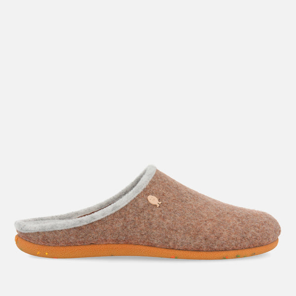 Zapatillas de estar por casa Hot Potatoes en marrón LABINSK