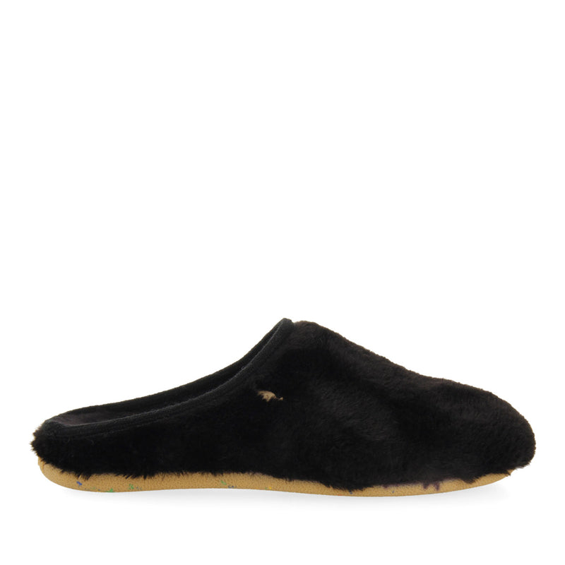 ZAPATILLAS DE ESTAR POR CASA DE LA COLECCIÓN HOT POTATOES KEMEROVO