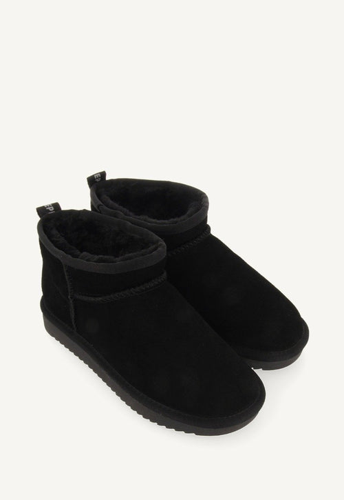 BOTAS AUSTRALIANAS COLOR NEGRO DE CAÑA BAJA PARA MUJER BEREK