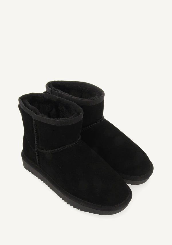  BOTAS AUSTRALIANAS COLOR NEGRO DE CAÑA MEDIA PARA MUJER GILLIAM