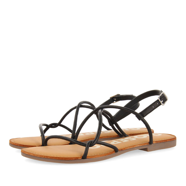 SANDALIAS EN COLOR NEGRO CON TIRAS FINAS PARA MUJER GUIRA