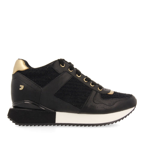 SNEAKERS DE CUÑA INTERNA NEGRAS PARA MUJER BAZINE