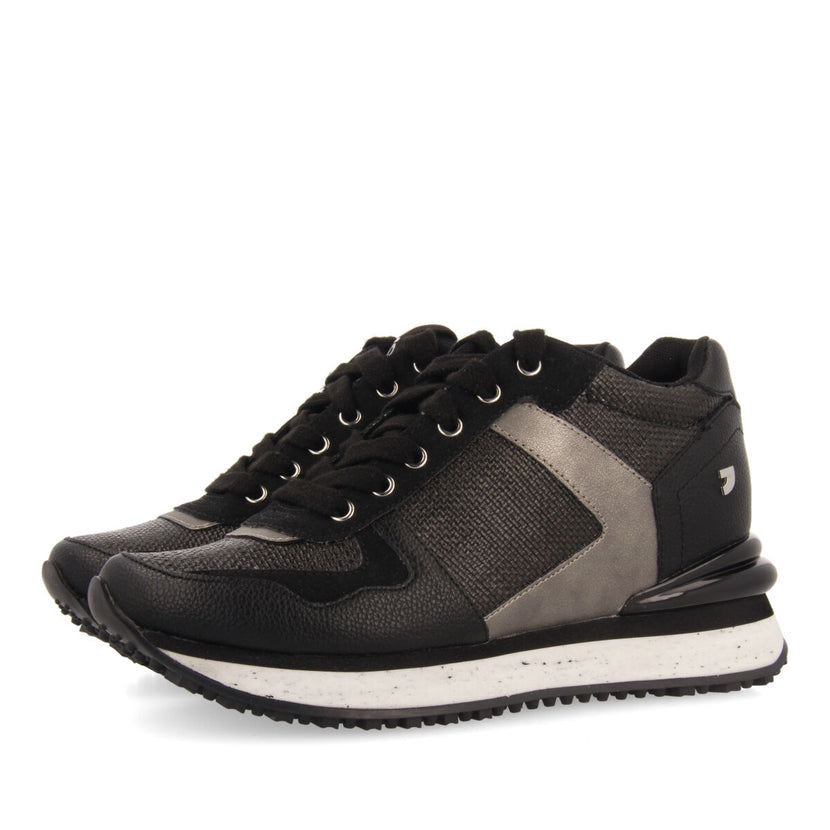 SNEAKERS NEGRAS DE CUÑA INTERNA PARA MUJER BARLASSINA