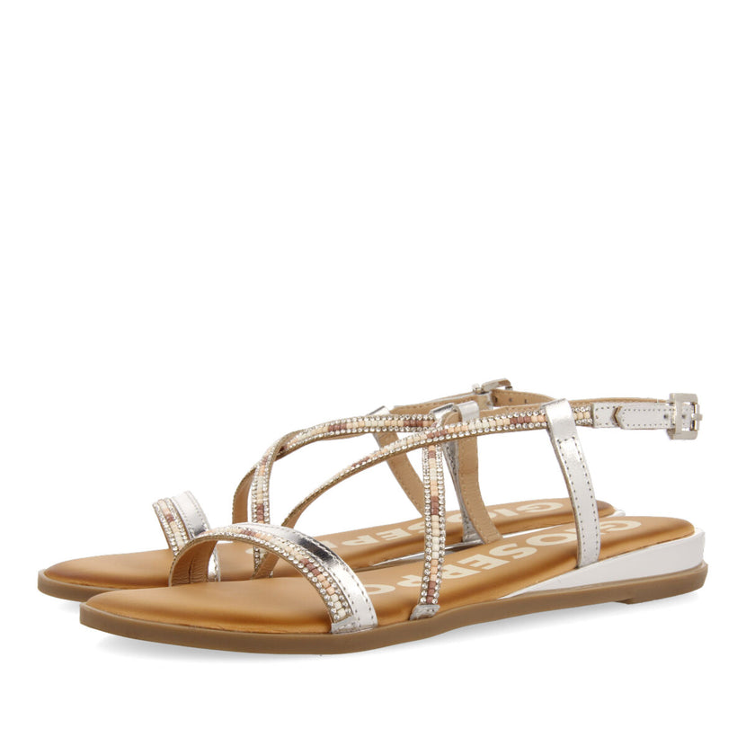 SANDALIAS PLATA CON TIRAS Y CUENTAS MULTICOLOR PARA MUJER BARACOA