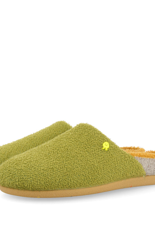 ZAPATILLAS DE ESTAR POR CASA DE LA COLECCIÓN HOT POTATOES BALDERSON