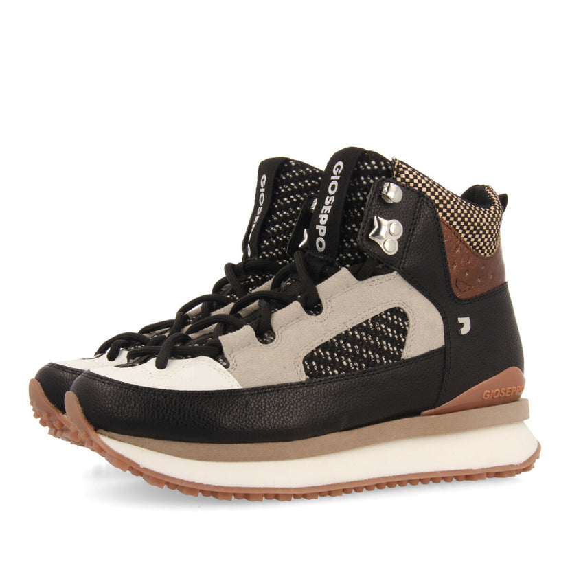 Sneakers estilo botim de montanha castanhos que combinam texturas e peças brancas, pretas e cor cobre para mulher lustenau