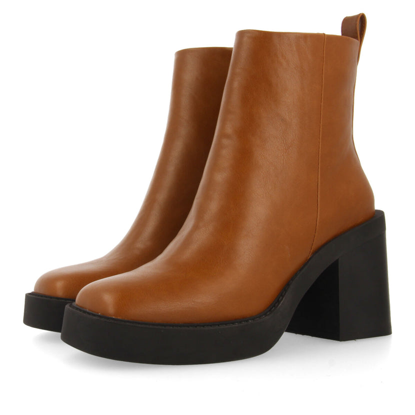 Altrier women's tan ankle boots with square toes, thick platforms and wide heels