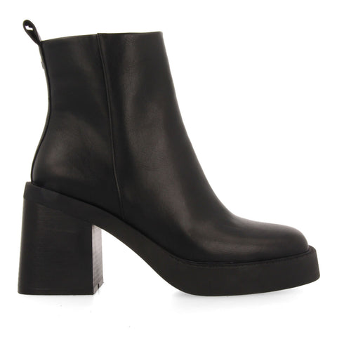 ALTRIER WOMEN'S BLACK ANKLE BOOTS WITH SQUARE TOES, THICK PLATFORMS AND WIDE HEELS