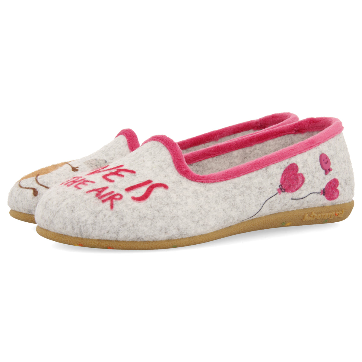 SLIPPER-STYLE LOAFERS FROM THE HOT POTATOES MUSTVEE COLLECTION