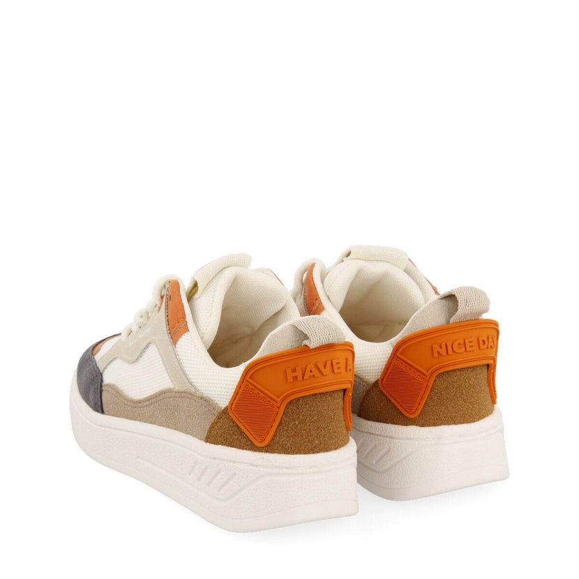 Sneakers off-white con suela tipo casco para niño lepaud