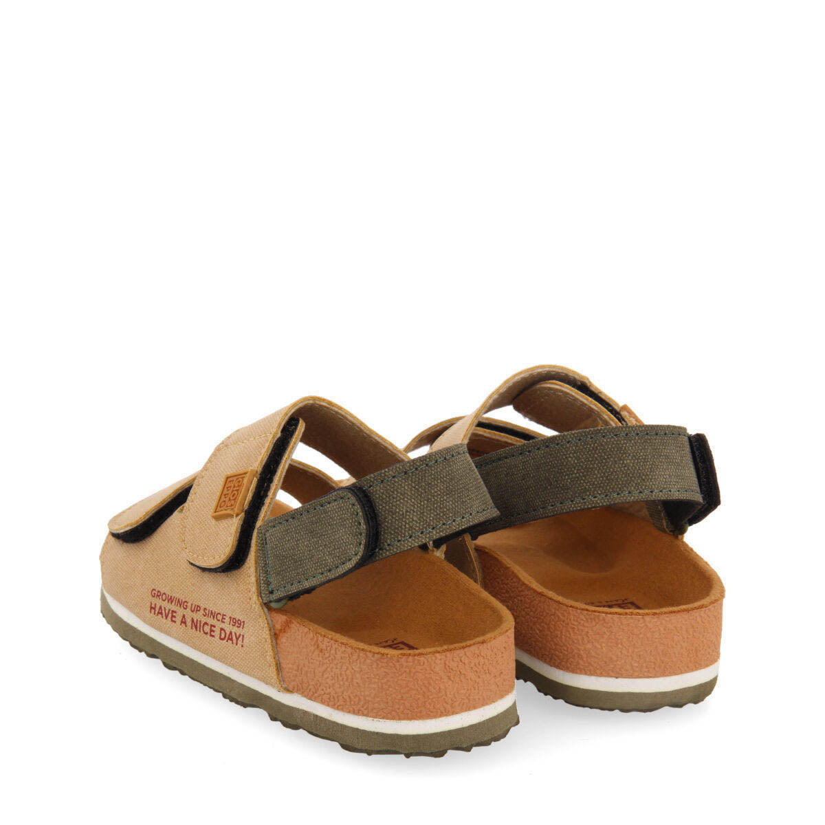 Gerais boys beige footbed sandals
