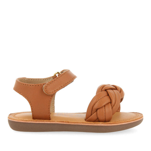 SANDALIAS DE PIEL EN COLOR CUERO CON TRENZA PARA NIÑA ENNERY
