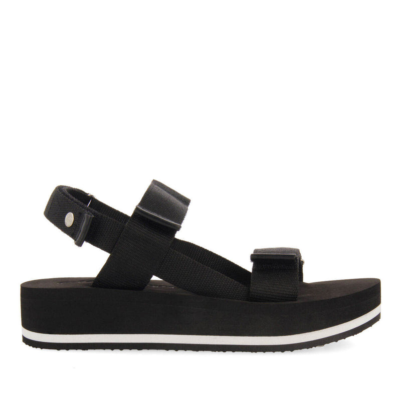 Poxoreu women's black platform sandals with adjustable straps