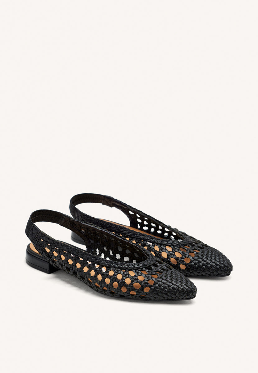 GUATAVITA WOMEN'S BLACK LEATHER BALLET FLATS WITH BRAIDING