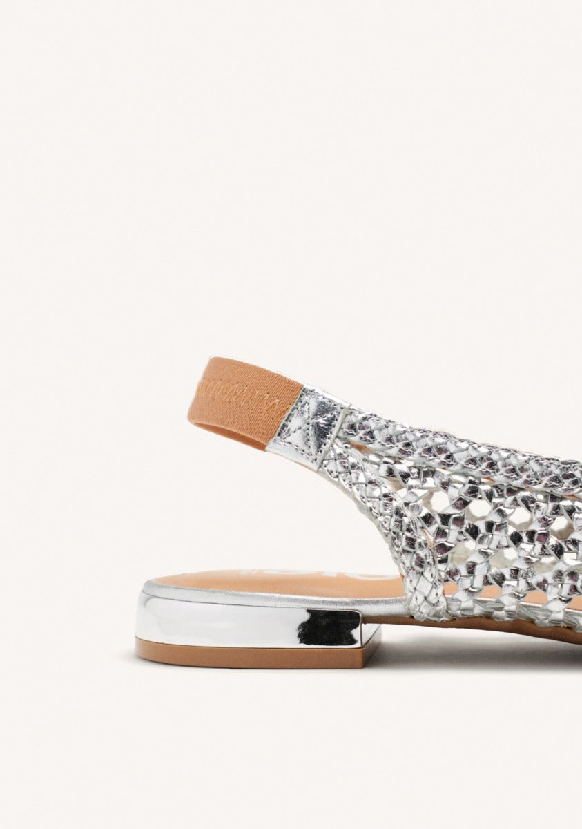 GUATAVITA WOMEN'S SILVER LEATHER BALLET FLATS WITH BRAIDING