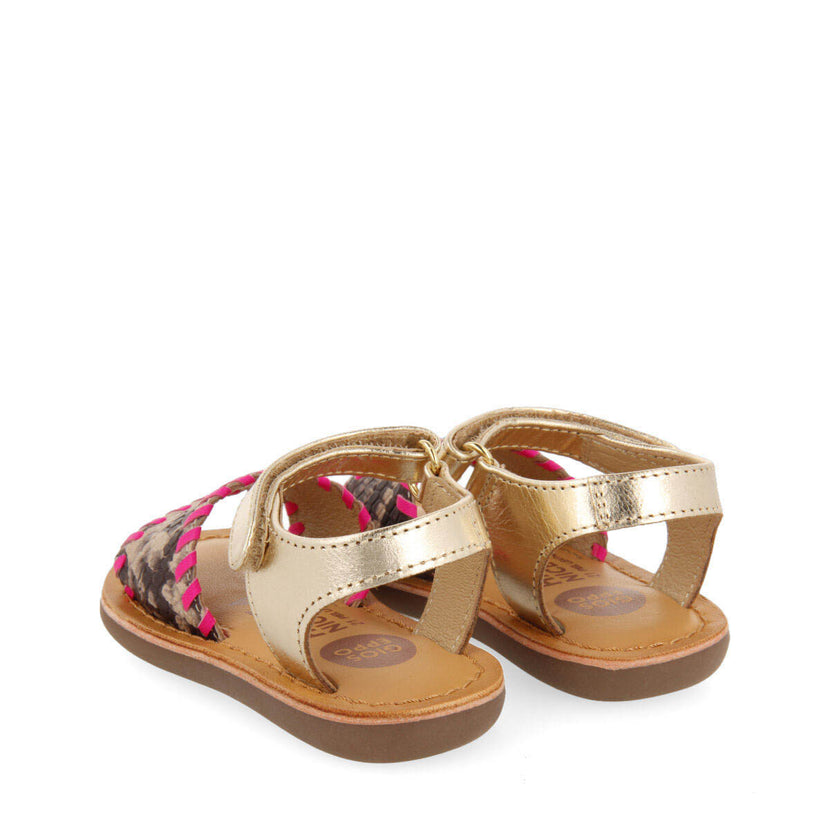 Sandalias con detalles en flúor fucsia y animal print para niña elanora