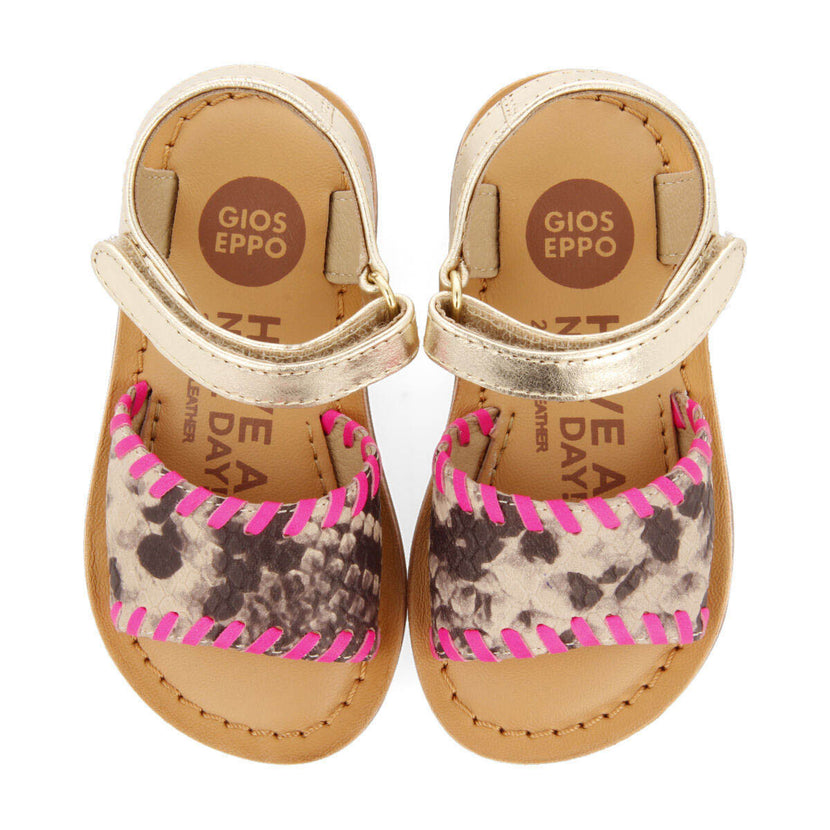 Sandalias con detalles en flúor fucsia y animal print para niña elanora
