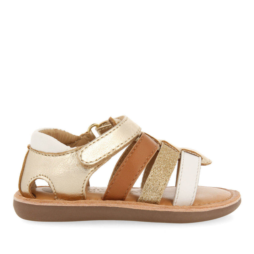 Sandalias de piel tipo cangrejeras en color oro para niña soacha