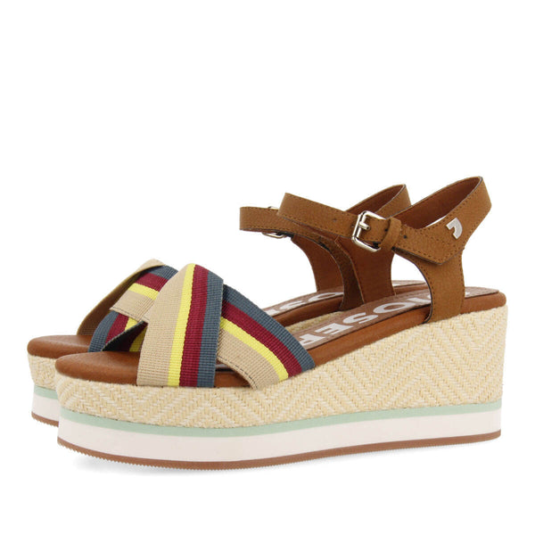 Sandalias color cuero con cintas de colores y plataforma para mujer guaduas