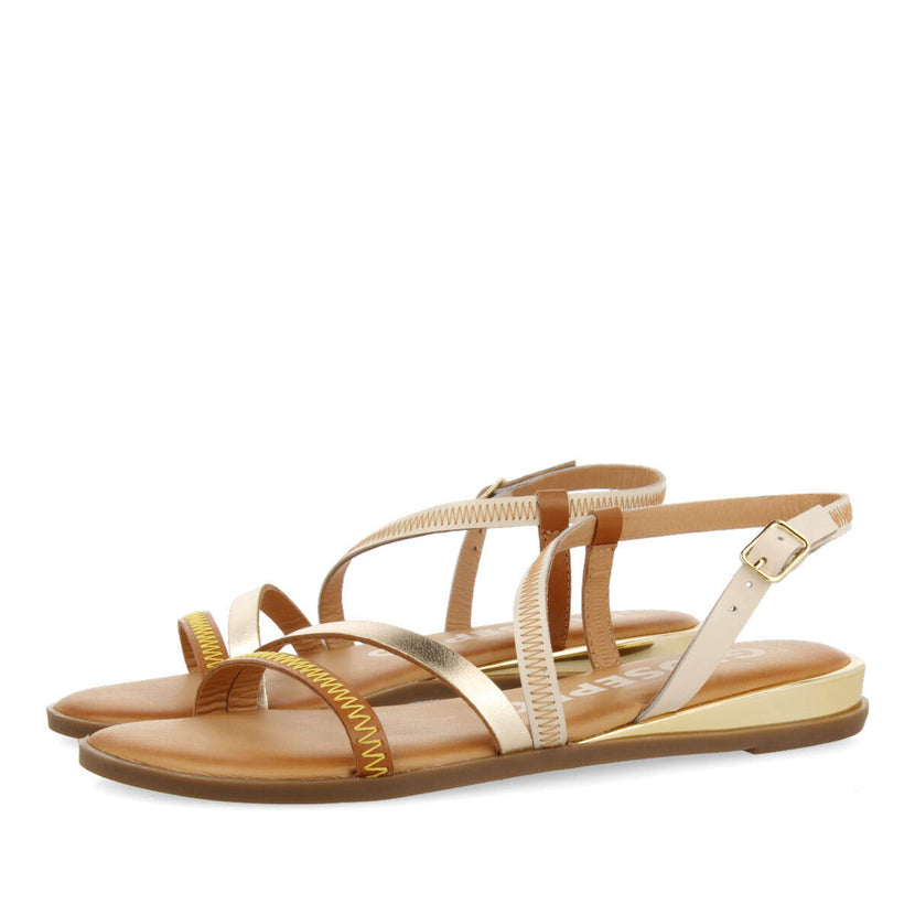 Sandalias off-white de piel con tiras para mujer duesme  