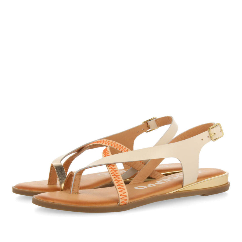 Sandalias off-white de piel con tiras para mujer gioux  