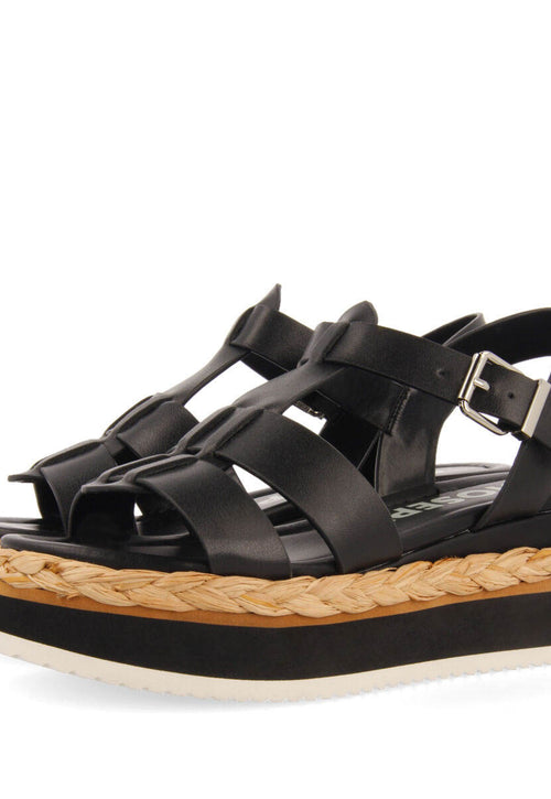 Sandalias color negro tipo cangrejera con plataforma para mujer vaumas 