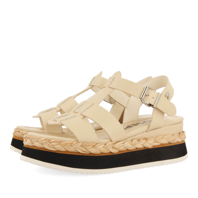Sandalias color off-white tipo cangrejera con plataforma para mujer vaumas 