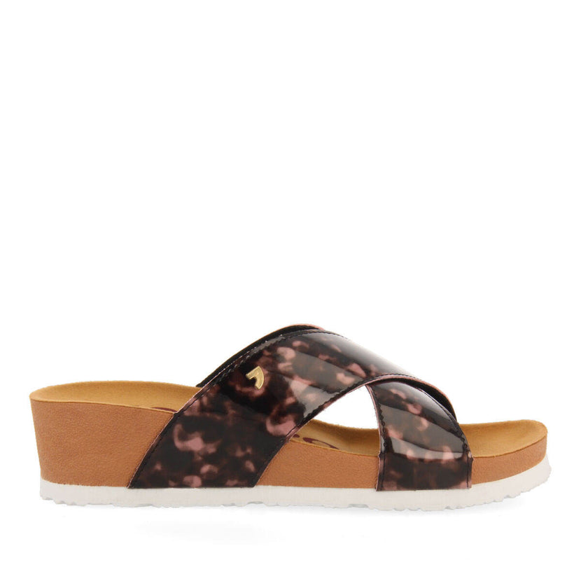 Arinos women's footbed wedges with tortoiseshell-print straps