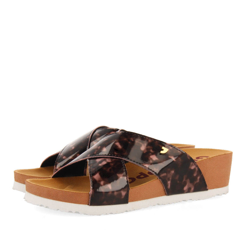 Arinos women's footbed wedges with tortoiseshell-print straps