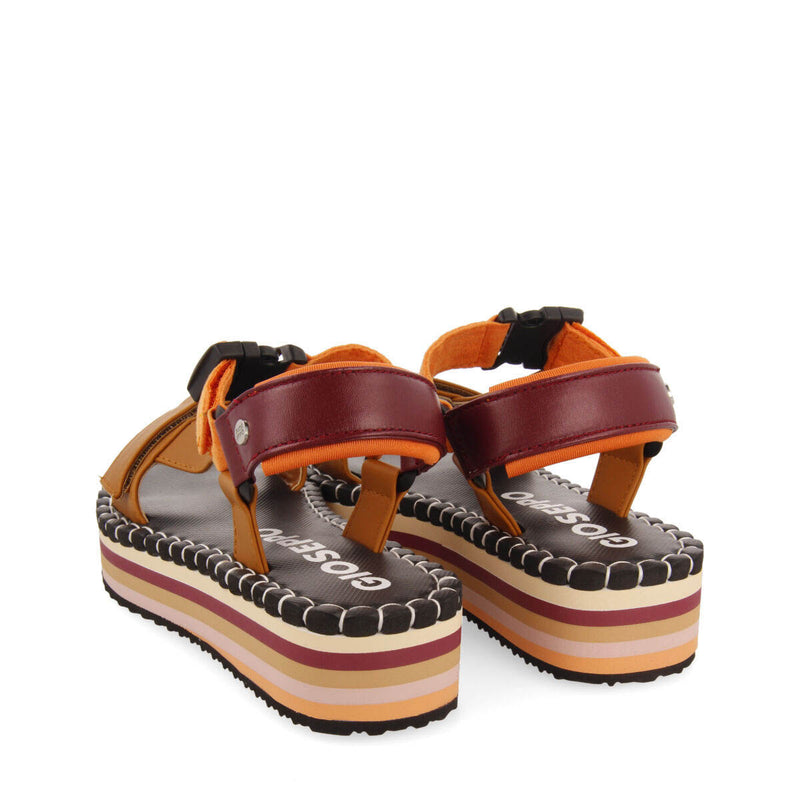 Sandalias beige con suelo multicolor y tiras cruzadas para mujer sopretan 