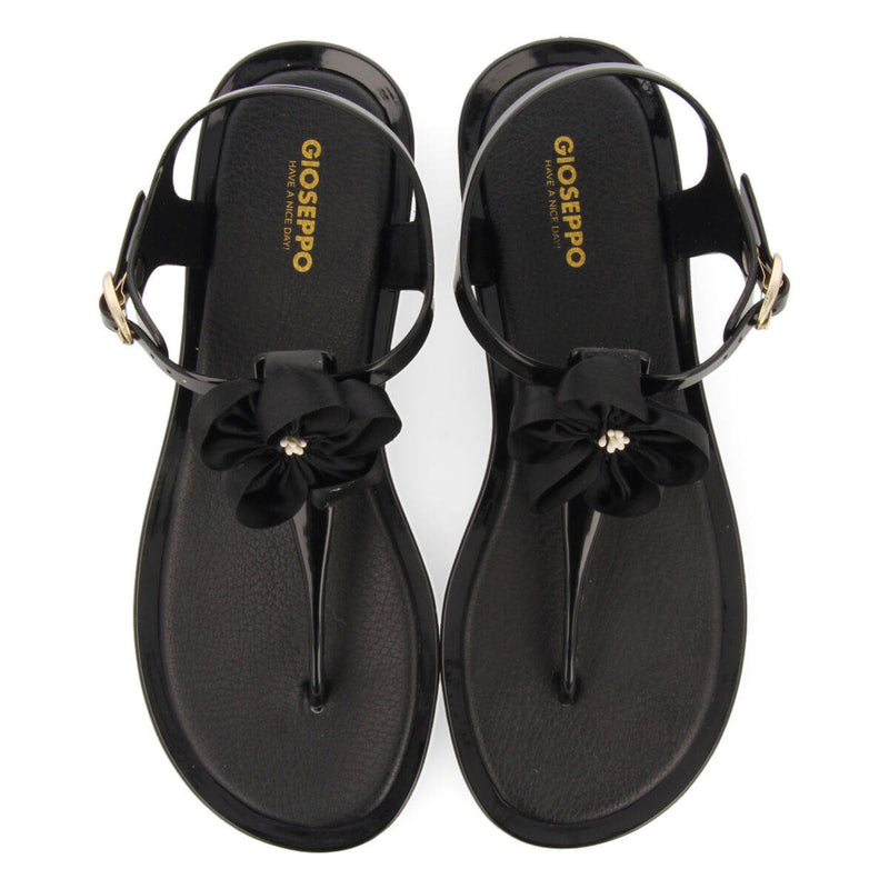 Itaucu women's black sandals with details