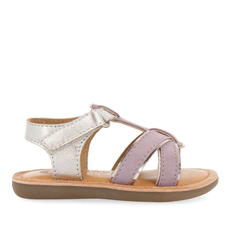 Sandalias de piel en color lila con detalles vivos metalizados para niña argis