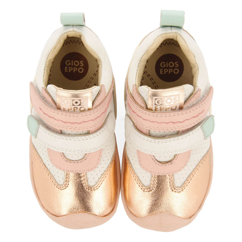 Sneakers de pele cor-de-rosa para menina carandai