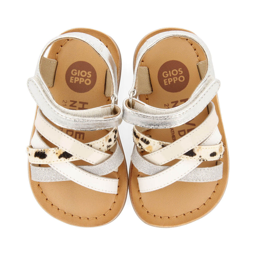 Sandalias de piel animal print en color plata para niña houdan