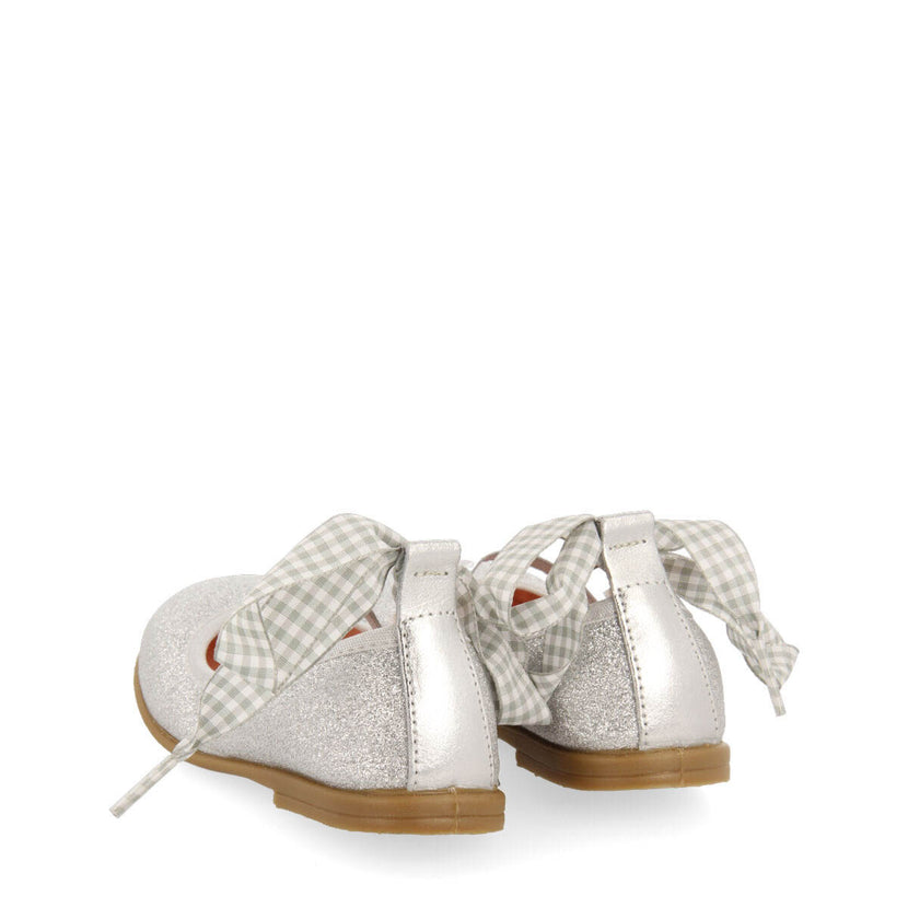 Bettant girls glittery silver ballet flats