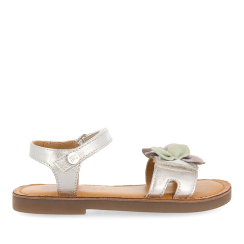 SANDALI IN PELLE CON DETTAGLI IN COLOR ARGENTO DA BAMBINA BLYES