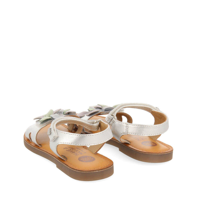 Sandali in pelle metallizzata in color argento da bambina belval