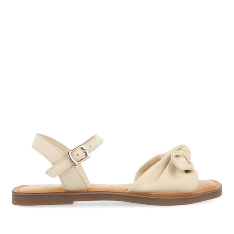 SANDALI IN PELLE METALLIZZATA IN COLOR OFF-WHITE DA BAMBINA XAPURI