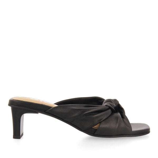 Sandalias negras de piel con nudo para mujer bahge 