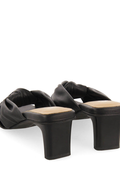 Sandalias negras de piel con nudo para mujer bahge 